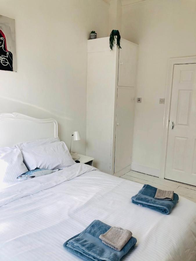 New! Seaside Central Scarborough Apartment Dış mekan fotoğraf